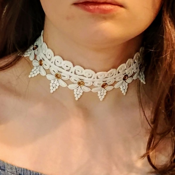 Jewelry - Victorian Lace Choker